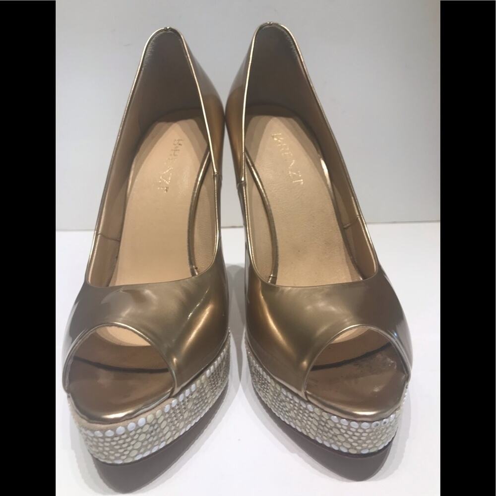 Renzi HH Gold Platform Peep Toe Pump with White details